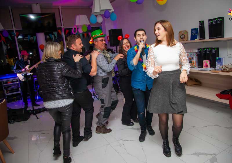 Maškarani tanci Novalja 2020